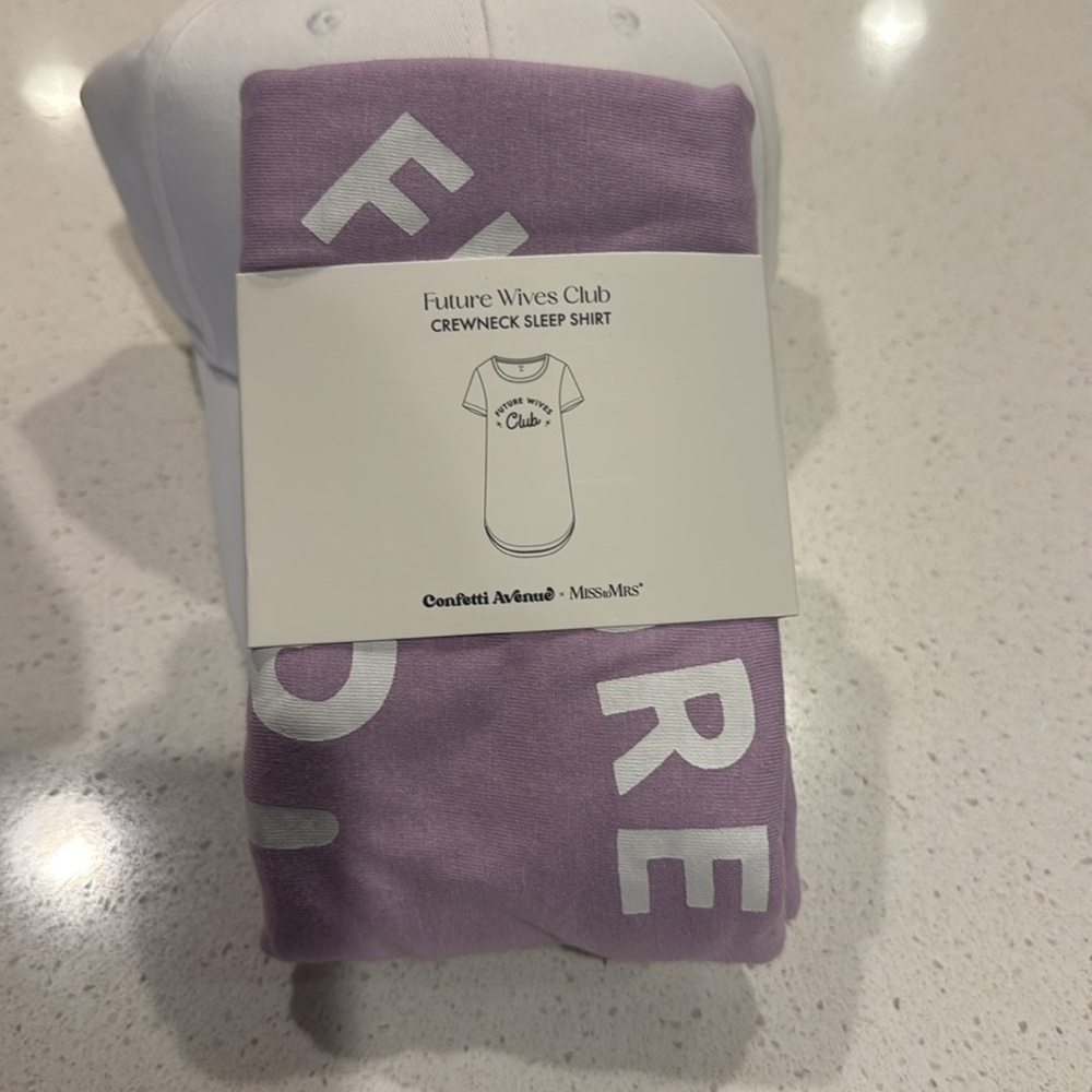 New Bride Bundle with Hat, Sleep Shirt, Glasses, Diamond Ice Cubes